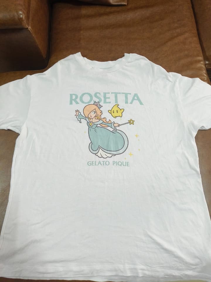 เสื้อยืด Gelato Pique รุ่น "Super Mario" ลาย Rosetta