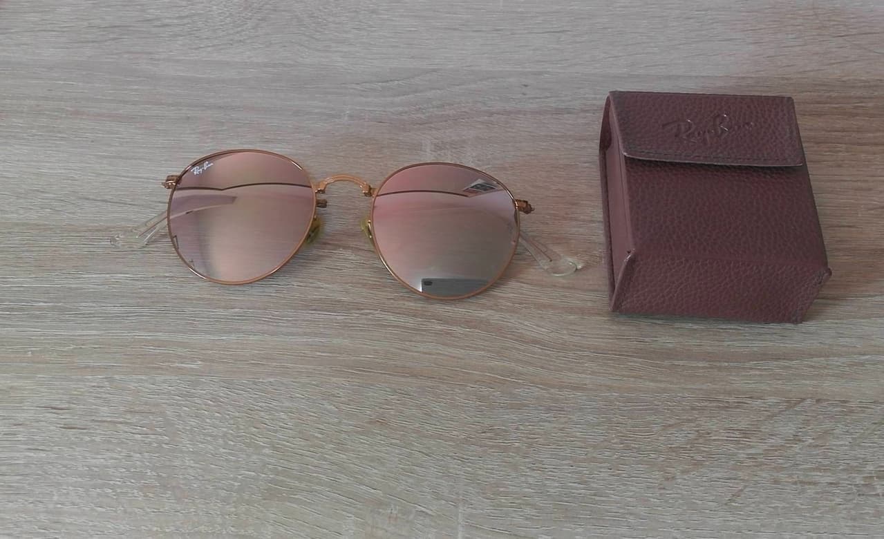 Солнцезащитные очки Ray Ban