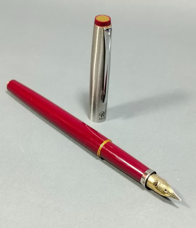 ปากกาหมึกซึมวินเทจ Pilot SN 17 หัวทองคำแท้ 14K