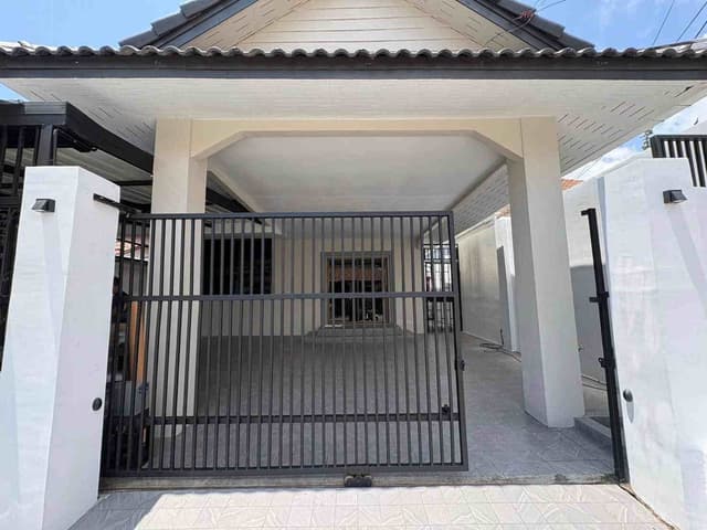 H1120 บ้านเดี่ยวชั้นเดียว รีโนเวทใหม่ พร้อมเข้าอยู่ พัทยาเหนือ