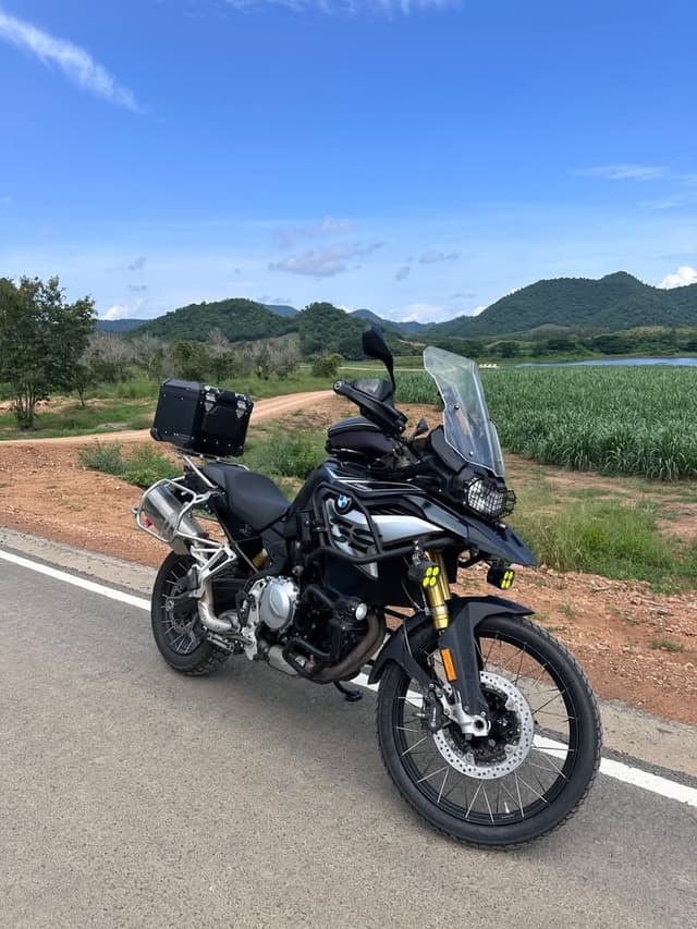 BMW F 850 GS 2019 (ใช้งานบนถนนตั้งแต่ปี 2021)