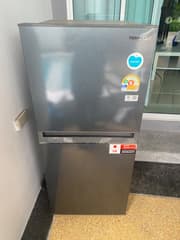 Двухдверный холодильник Toshiba 6,4 куб. фута - image blurred placeholder