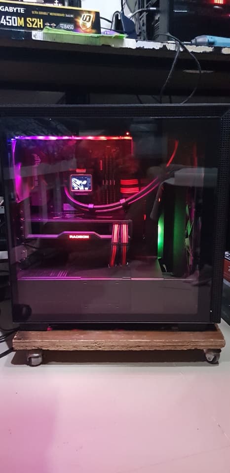 คอมประกอบ Ryzen7 5700X3D DDR4 32GB RX6800XT 16GB