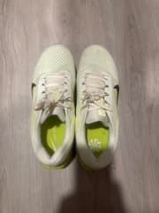Кроссовки Nike для бега - image blurred placeholder