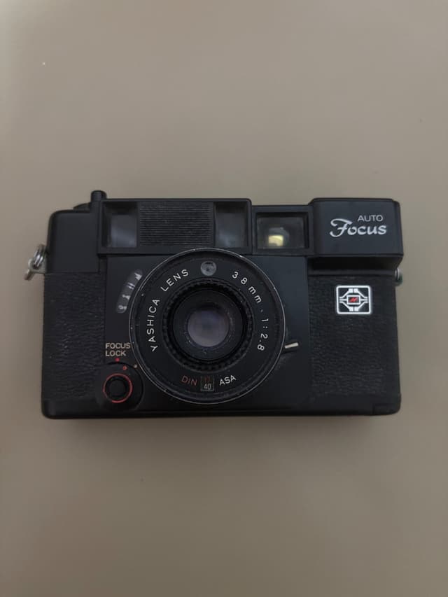กล้องฟิล์ม Yashica ออโต้โฟกัส มือสอง