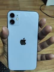 iPhone 11 - image blurred placeholder