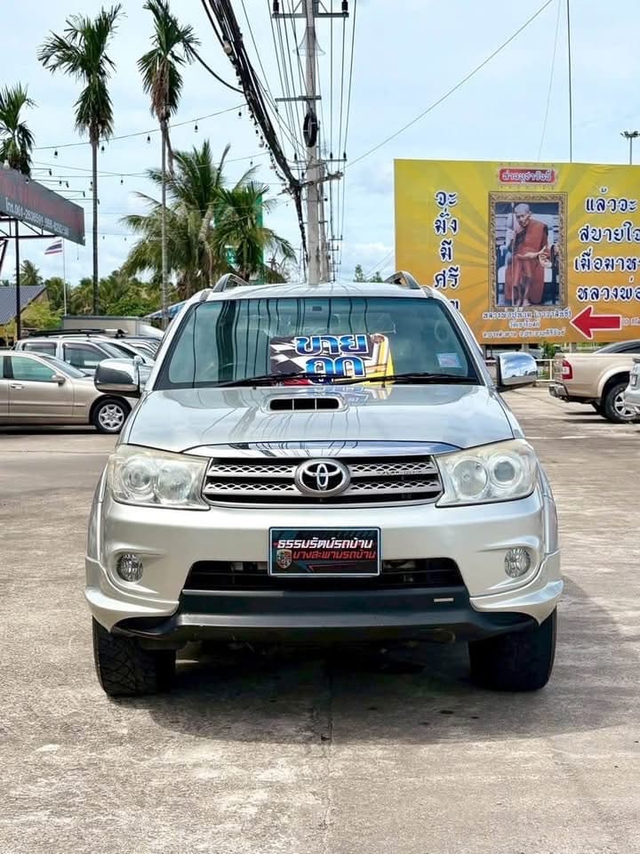 Toyota FORTUNER 3.0 2010 года