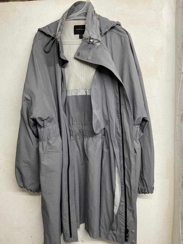 เสื้อแจ็คเก็ตยาว Urban Revivo สีเทา มีฮู้ด สวยๆ เท่ๆ