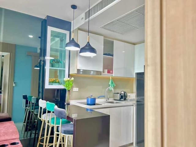 C1058 For Rent The Riviera Jomtien Sea View Condo Ready to Move In
