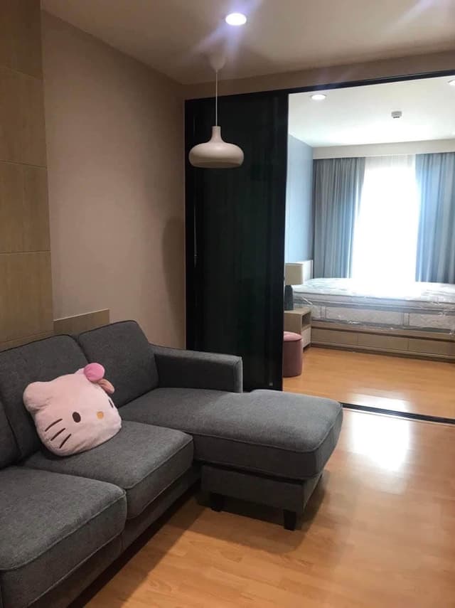 D'Mura Ratchayothin Condo for Sale