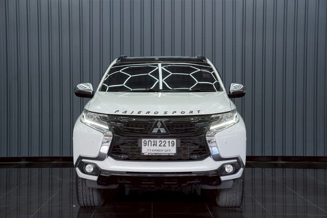 Mitsubishi Pajero 2019