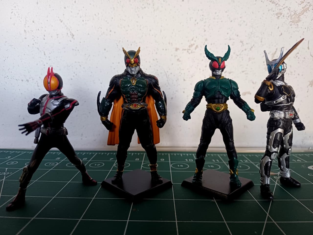Набор из 4 фигурок Kamen Rider