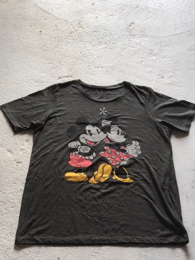 เสื้อยืดดิสนีย์ ลายมิกกี้ และมินนี่