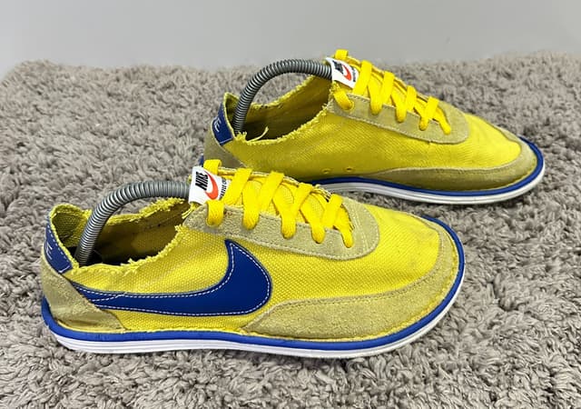 Nike Solarsoft Waffle Cruiser Sneakers Size 41/26cm Pre-owned Like New