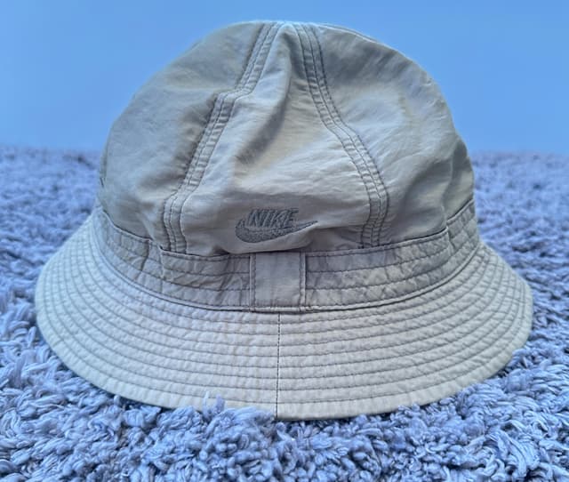 Nike bucket hat, size M, head circumference 57-58 cm, pre-owned, like new