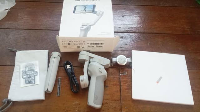 ไม้กันสั่น DJI Osmo Mobile SE