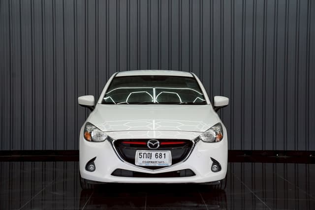 Mazda 2 2016