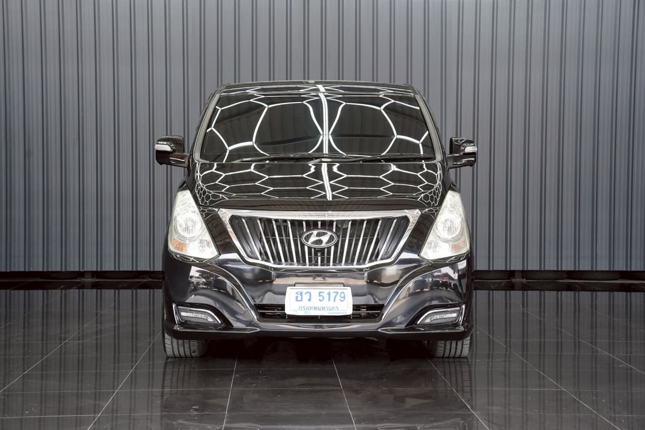 HYUNDAI H-1 2016 года