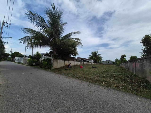 L106 Land for Sale, Huai Yai – Chak Ngaeo, Prime Location, Ideal for Building a House or Pool Villa