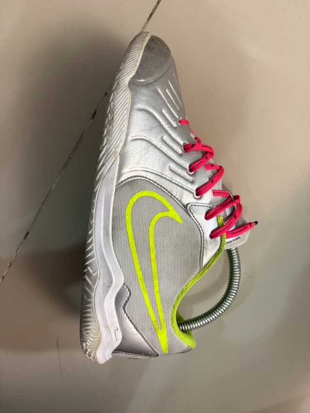 รองเท้าฟุตซอล Nike รุ่น Tiempo Legend 10 Academy IC
