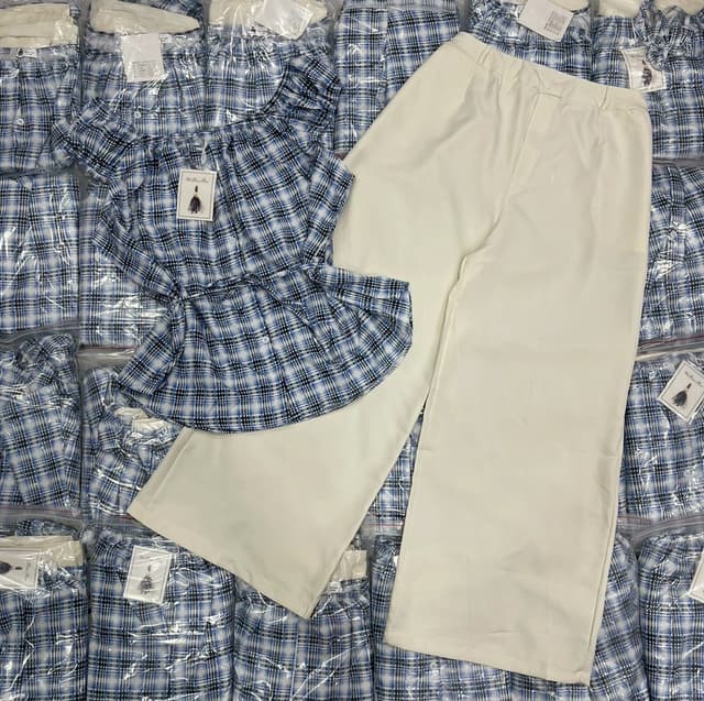 2-Piece Set Plaid Off-Shoulder Top with Long Pants