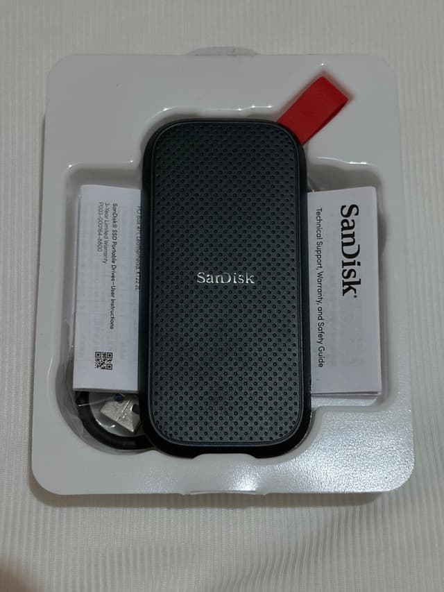 SanDisk SSD แบบพกพา 1TB (800MB/s)