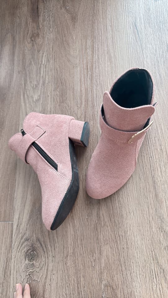 Girls' Pink Boots