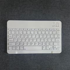 Минималистичная клавиатура - image blurred placeholder