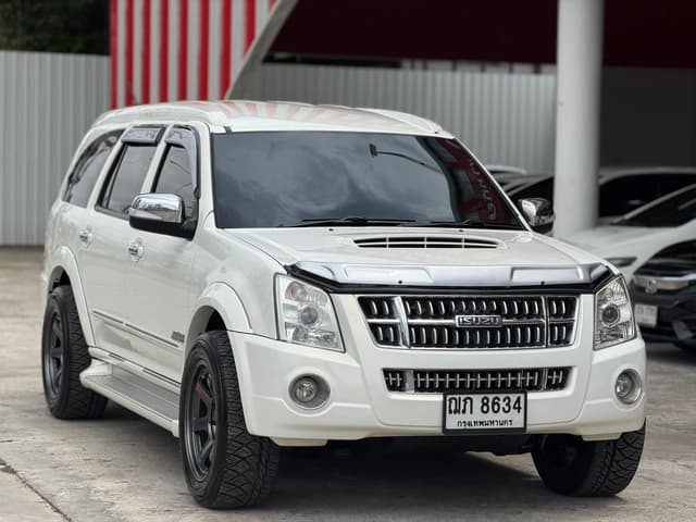 Isuzu MU-7 ออโต้ ขับ 2 WD TOP ปี 1 สวยมาก