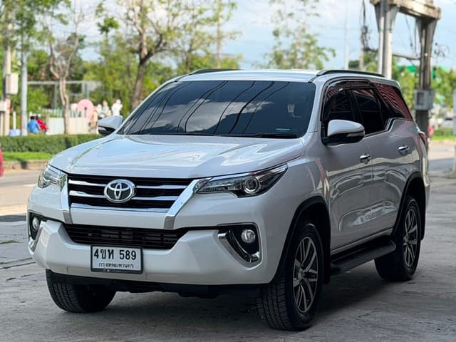 Toyota Fortuner 2.8V ขับ 4WD ท็อปออปชั่น สุด ปี 2016