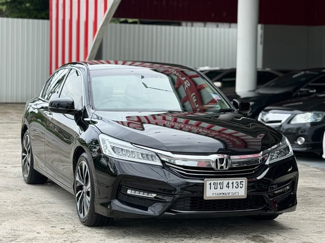 Honda Accord G9 2.0EL ไมเนอร์เช้นจ์ สภาพดี ปี 2017