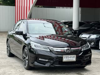 Honda Accord G9 2.0EL рестайлинг, отличное состояние, 2017 год - image blurred placeholder