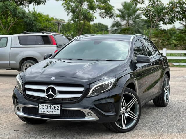 Mercedes-Benz GLA200 ปี 2015