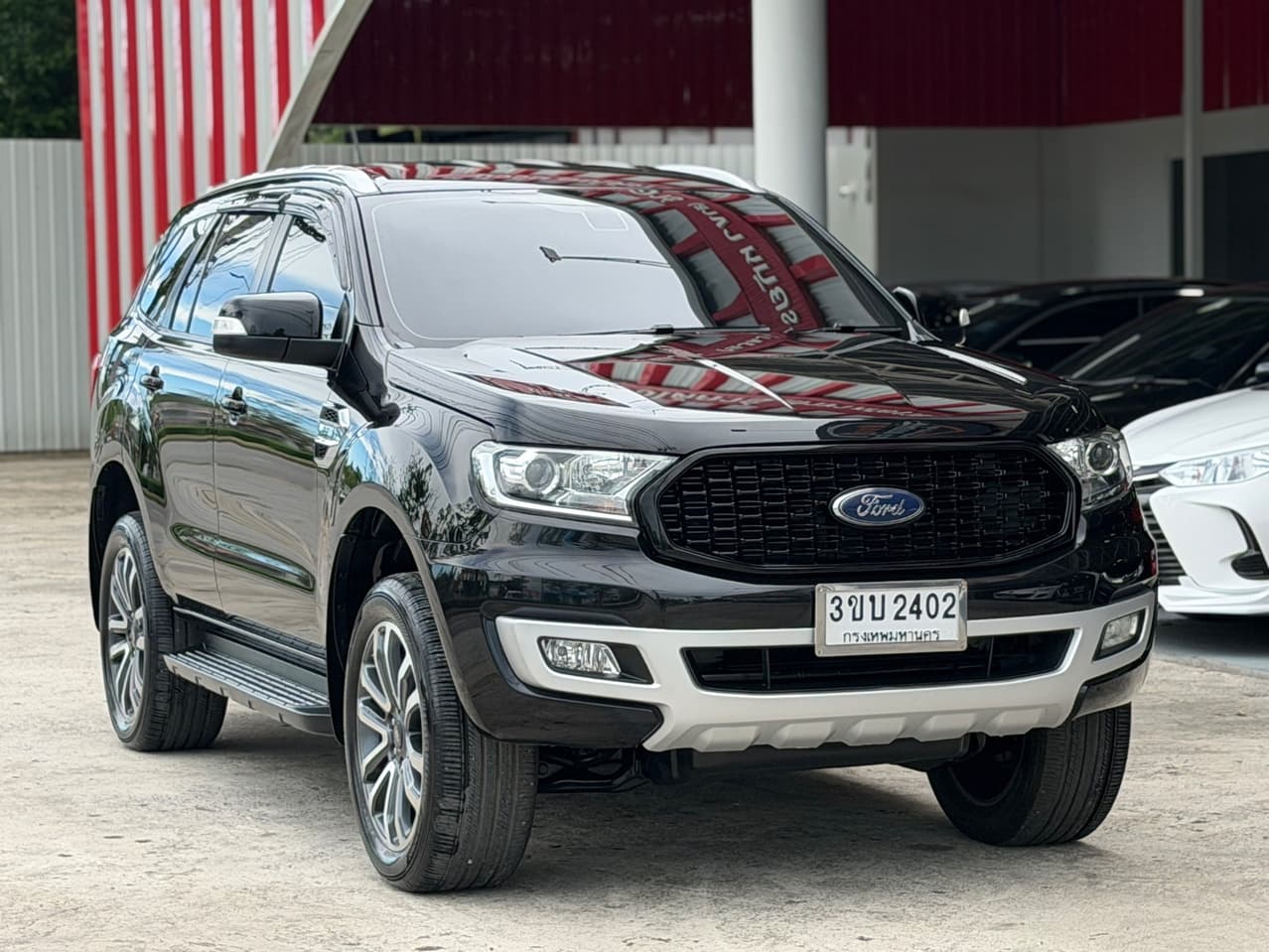 Ford Everest 2.2 автомат 2WD рестайлинг 2018