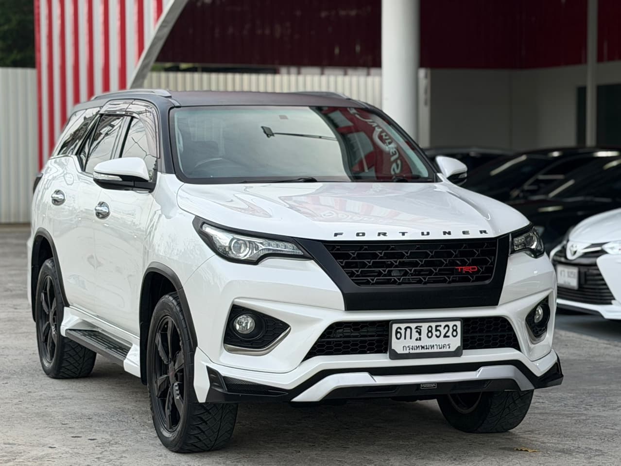 Toyota Fortuner 2.8 TRD Black Top, 2WD, 2017 год