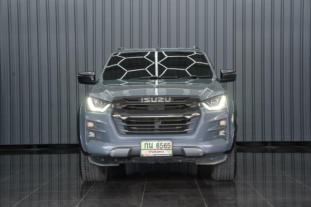 ISUZU D-MAX V-CROSS ปี 2022