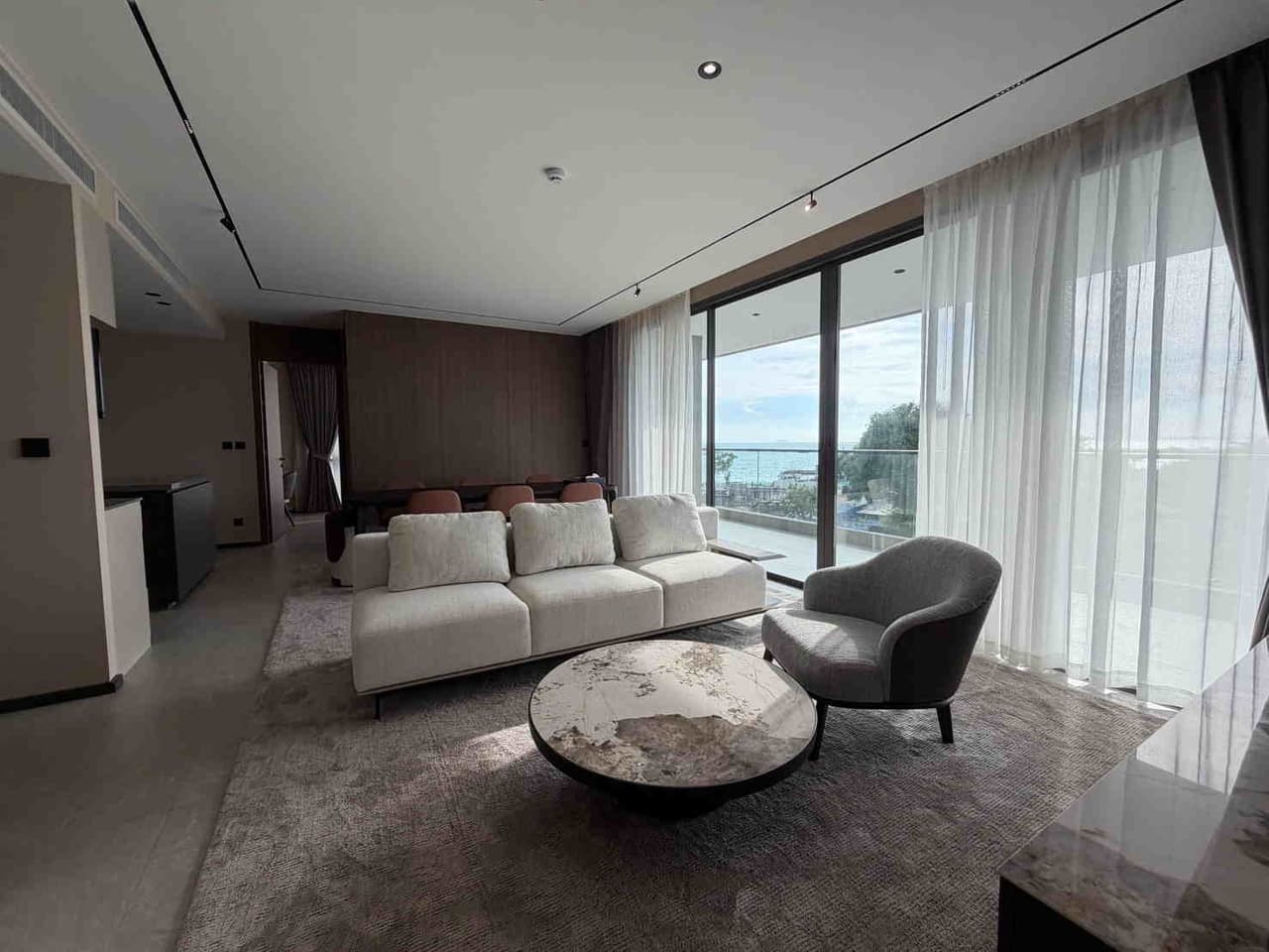 C1450 Аренда кондоминиума The Panora Estuaria Luxury Condo 3 спальни 4 ванные комнаты
