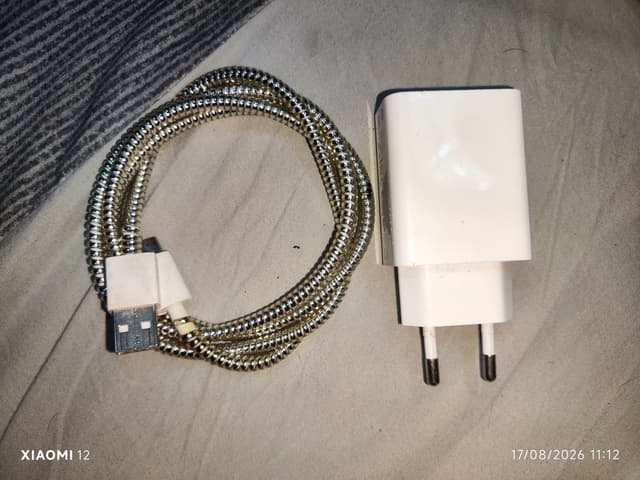 ชุดชาร์จเร็ว Xiaomi ของแท้ทั้งชุด สภาพดี สายไม่ขาด