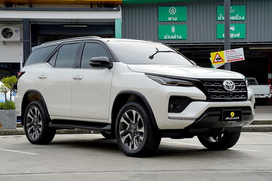 TOYOTA FORTUNER COMMANDER 2.4 AT 2WD 2022
