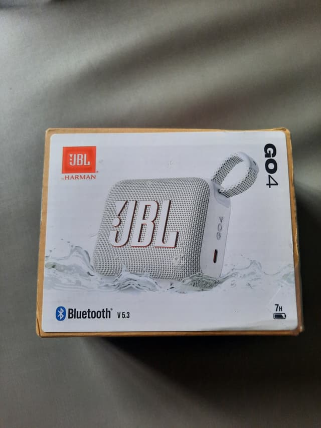 ลำโพงบลูทูธ JBL GO 4 สีขาว สินค้าใหม่ ของแท้