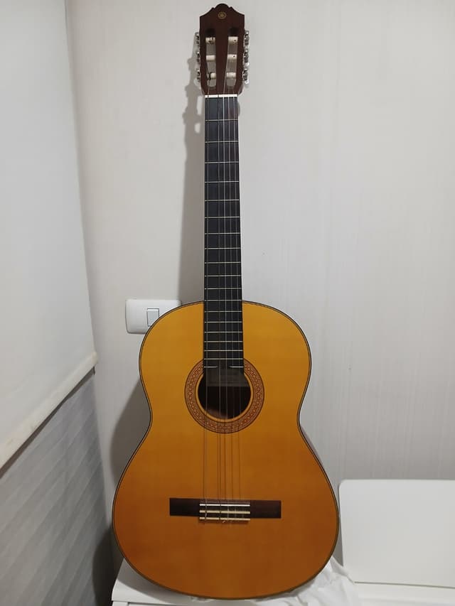 กีตาร์คลาสสิก YAMAHA CG122MS พร้อมกระเป๋า Gig Bag