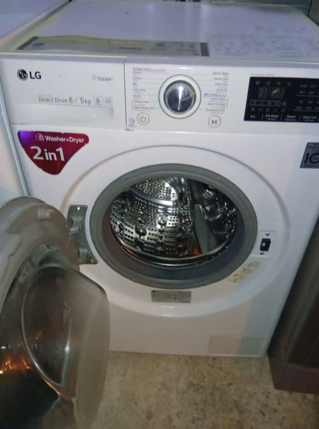 เครื่องซักผ้า LG แบบฝาหน้า