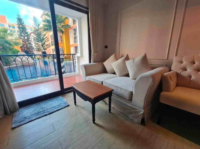 ให้เช่า The Venetian Signature Condo Pattaya 1 ห้องนอน | เข้าถึงสระว่ายน้ำ