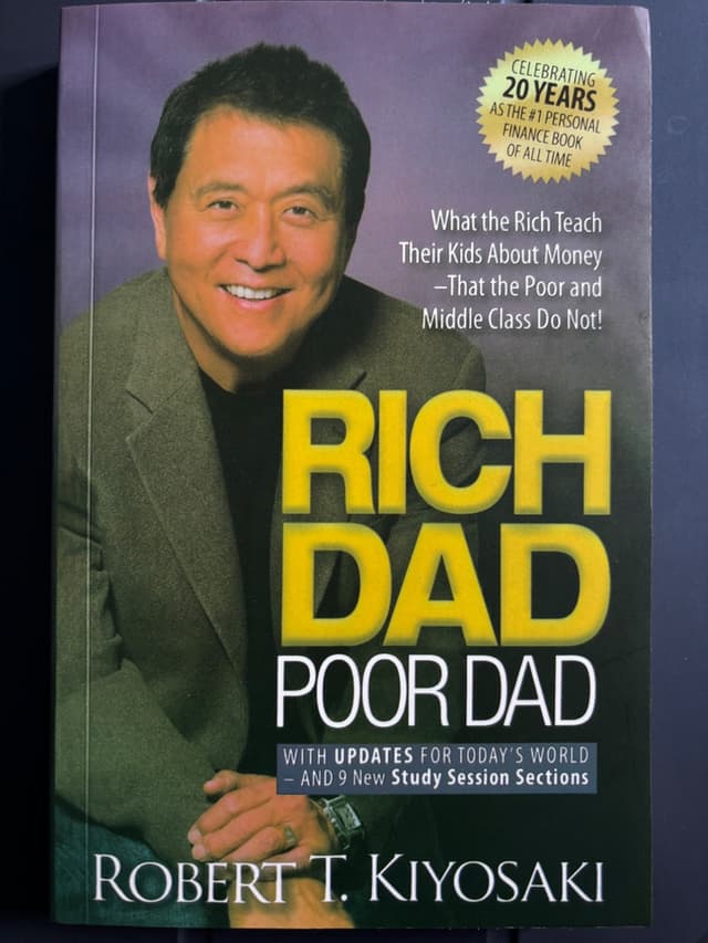หนังสือ Rich Dad Poor Dad ฉบับภาษาอังกฤษ