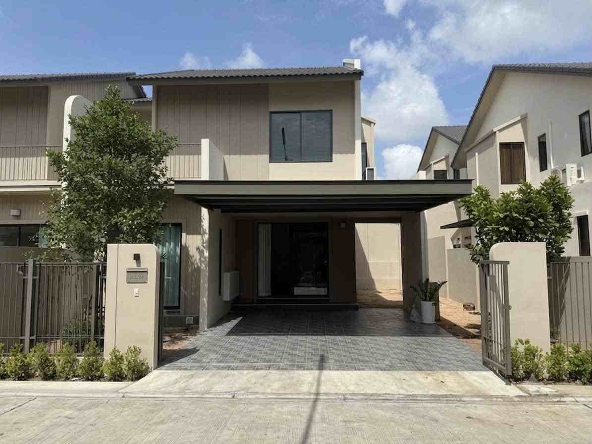 H1178 Отдельный 2-этажный дом в аренду, 4 спальни, Engel Haus, Takhian Tia–Rong Po