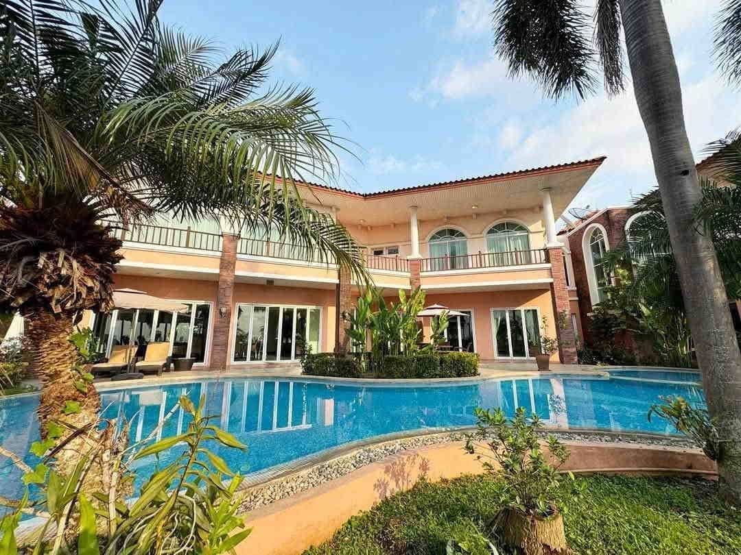 H1180 Роскошная вилла с бассейном в стиле курорта на продажу/аренду | Phoenix Gold Golf & Country Club