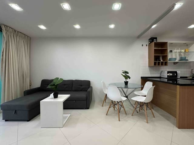 C1474 ขาย Laguna Heights Condominium 2 ห้องนอน หาดวงศ์อมาตย์