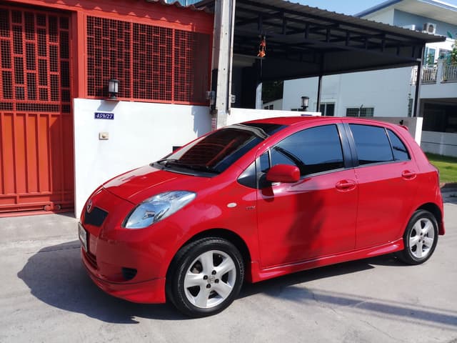 Toyota Yaris แฮทช์แบ็ก 2010