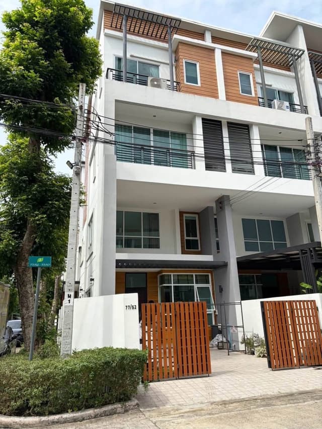 ให้เช่า ทาวน์โฮม Sereno 4 ชั้น ใจกลางแจ้งวัฒนะ