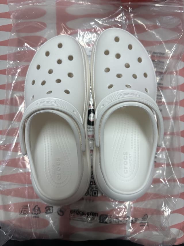 Women's Crocs Crush Clogs White Size W8 38-39